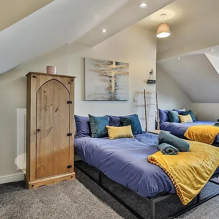 Refurbished Premium Holiday home Sheffield
